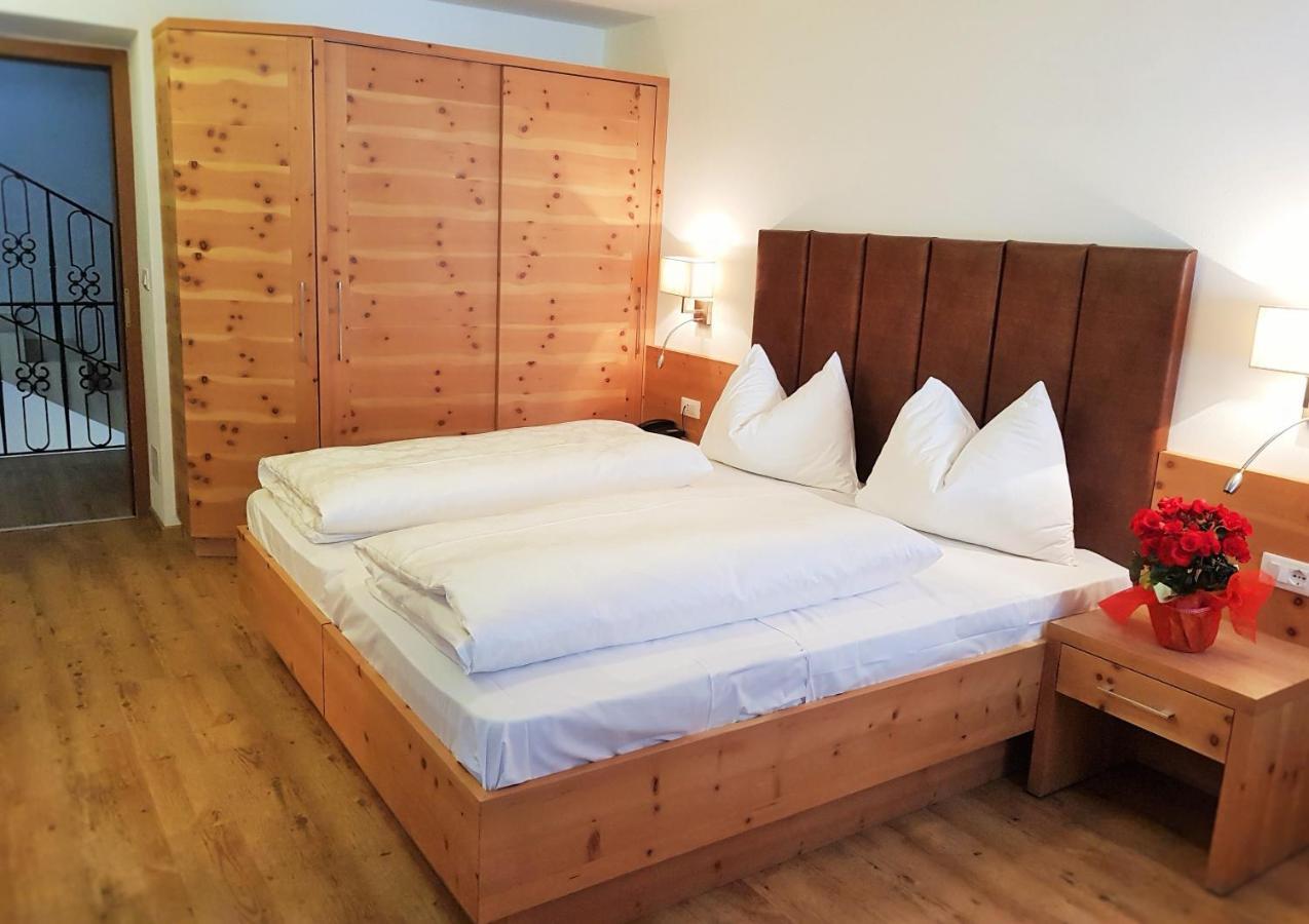 Zur Bruecke Apartments And Rooms - Your Home In Heart Of South Tyrol, With Brixencard And Free Parking Fortezza Exterior photo